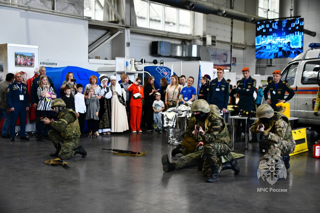 Презентация академии на Всероссийском форуме «Современные системы  безопасности – Антитеррор 2023» — ФГБОУ ВО Сибирская пожарно-спасательная  академия ГПС МЧС России